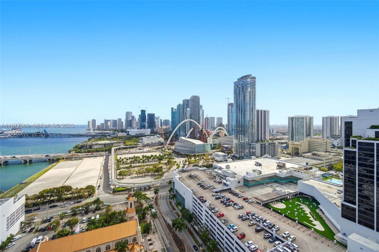 1717 Bayshore Dr - Photo 1