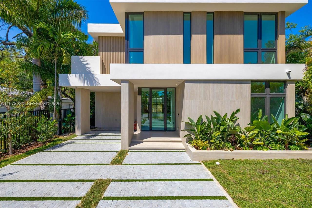 https://bt-photos.global.ssl.fastly.net/miami/1280_boomver_2_A11978280-2.jpg