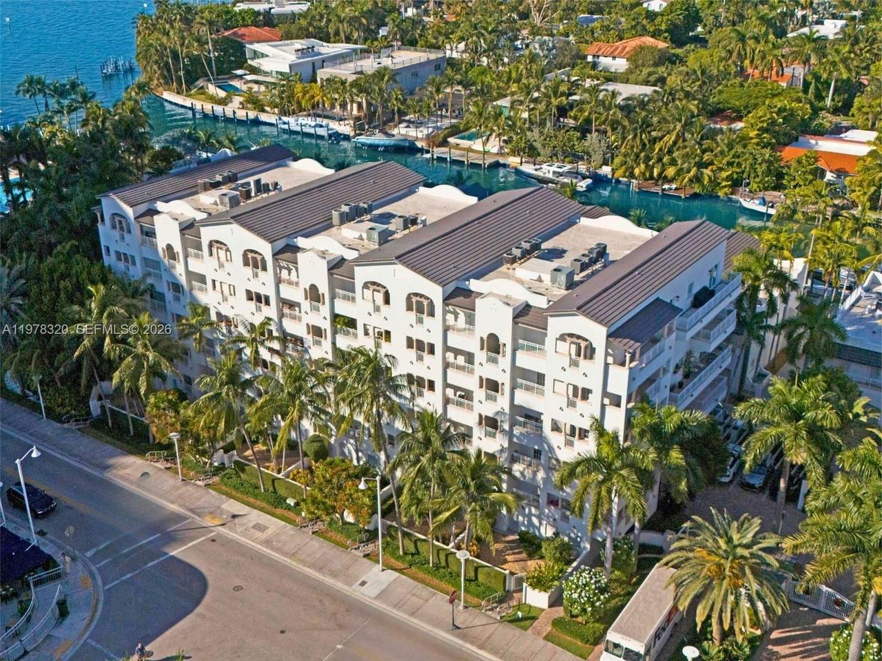 https://bt-photos.global.ssl.fastly.net/miami/1280_boomver_2_A11978320-2.jpg