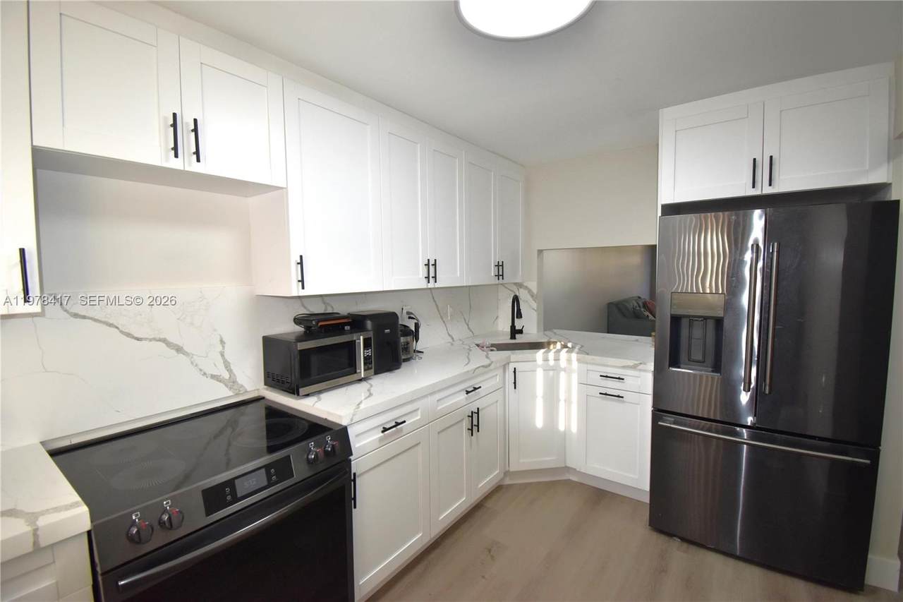 7500 17th St - Photo 1