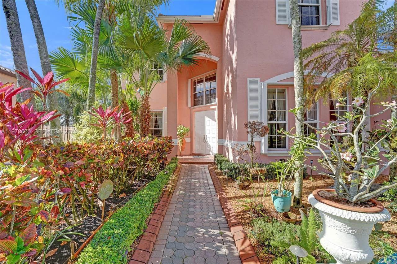 https://bt-photos.global.ssl.fastly.net/miami/1280_boomver_2_A11978500-2.jpg