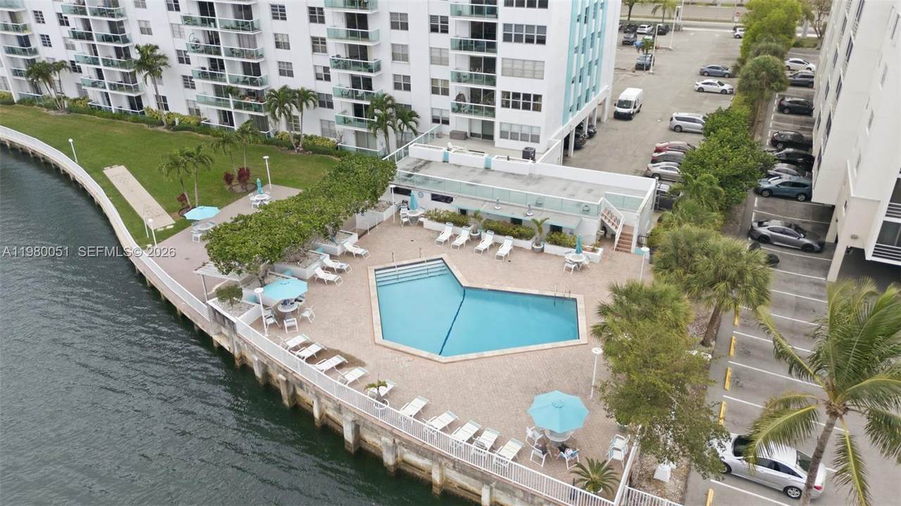 https://bt-photos.global.ssl.fastly.net/miami/1280_boomver_2_A11980051-2.jpg