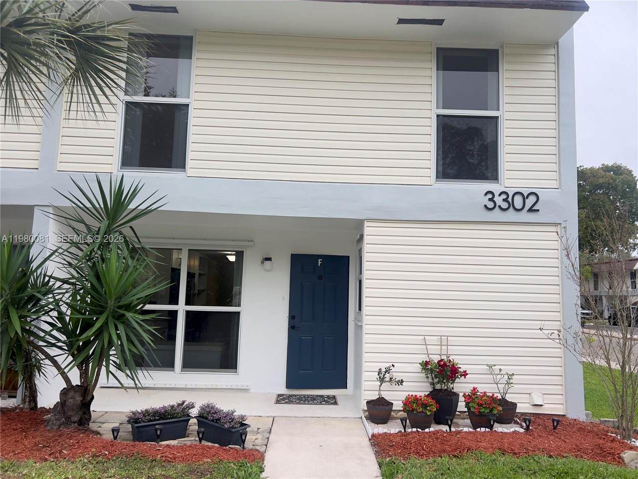 3302 Farragut St - Photo 1