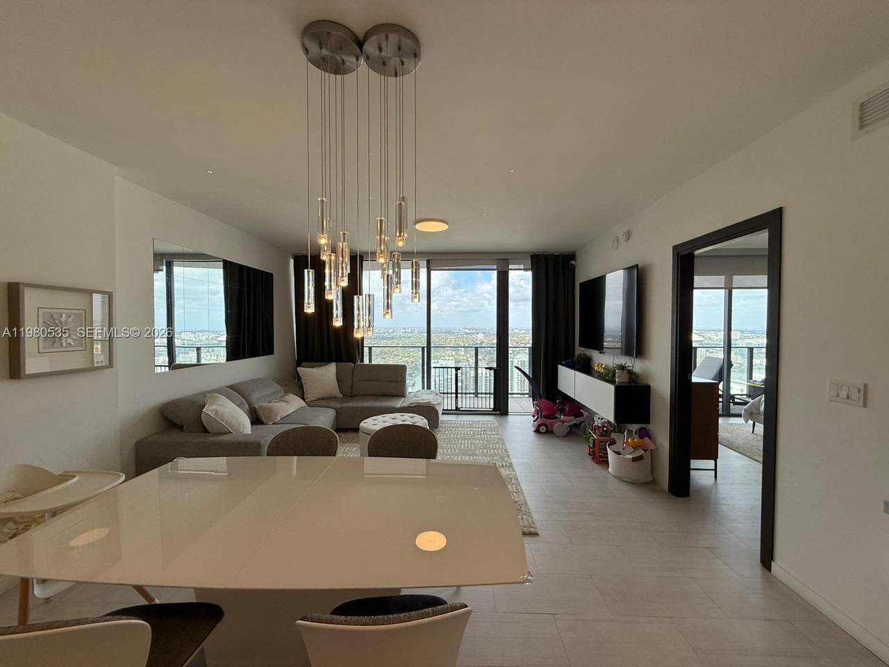 https://bt-photos.global.ssl.fastly.net/miami/1280_boomver_2_A11980535-2.jpg