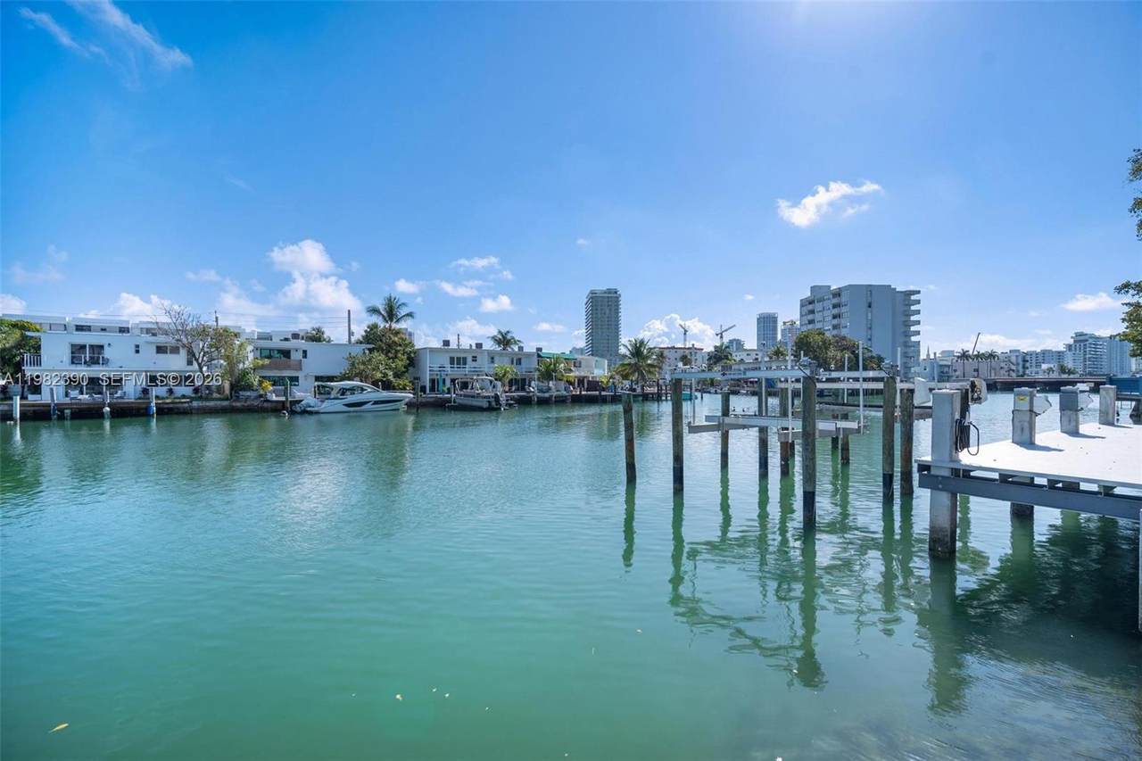 https://bt-photos.global.ssl.fastly.net/miami/1280_boomver_2_A11982390-2.jpg