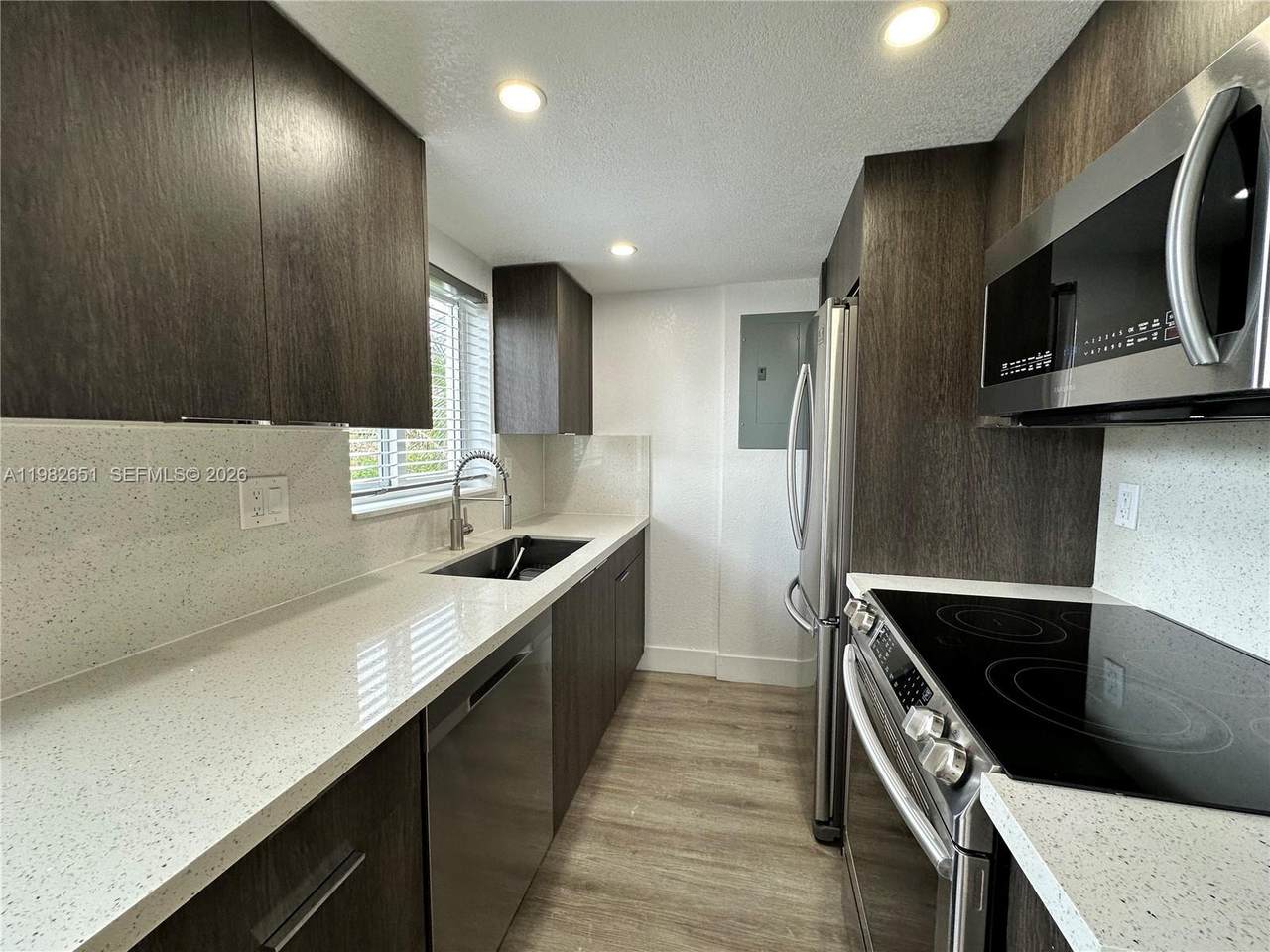 https://bt-photos.global.ssl.fastly.net/miami/1280_boomver_2_A11982651-2.jpg