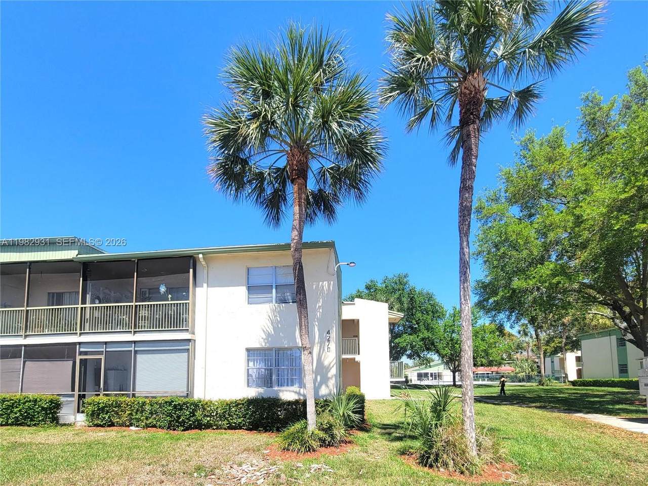 4270 89th Ave - Photo 1