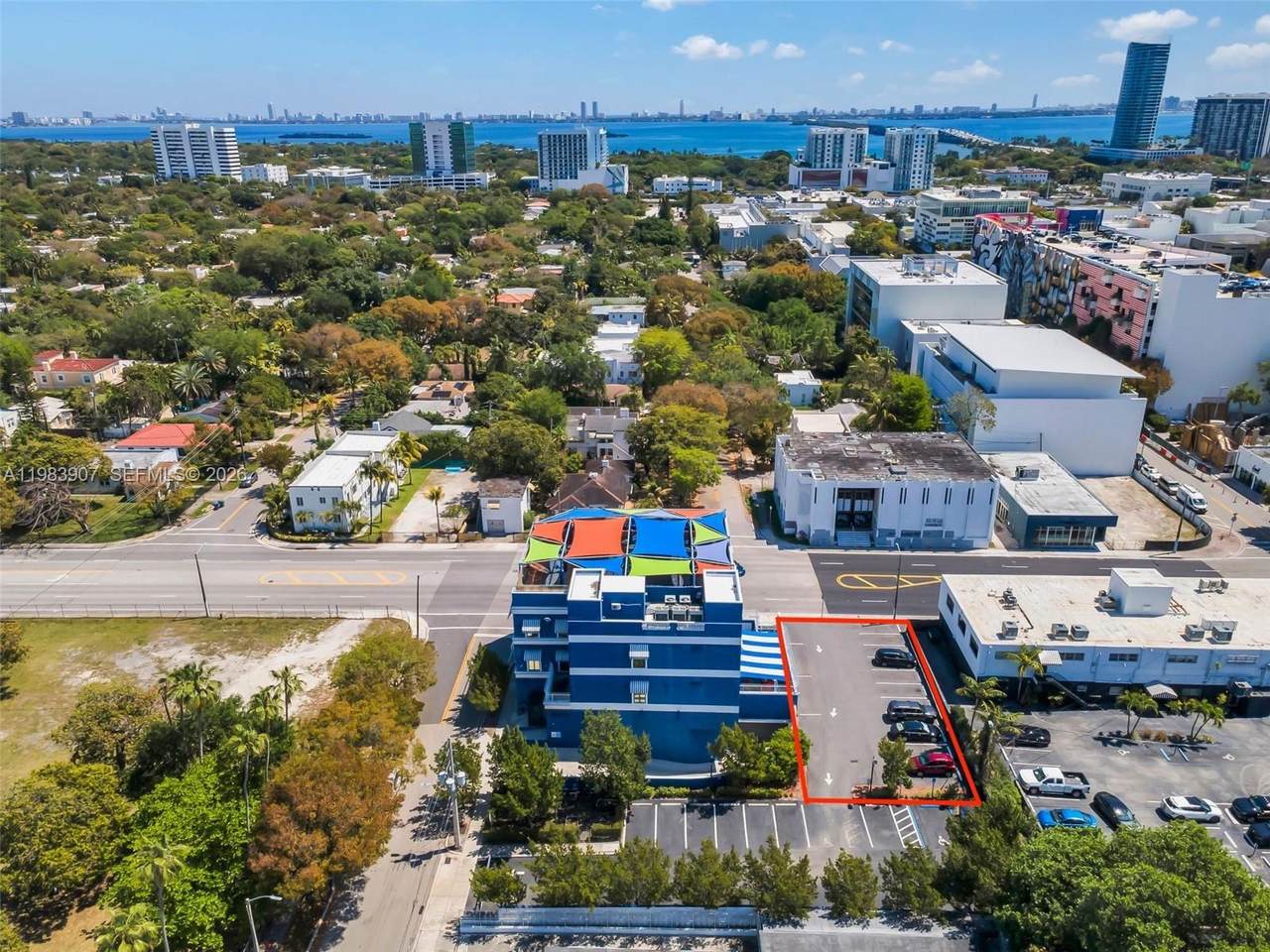 https://bt-photos.global.ssl.fastly.net/miami/1280_boomver_2_A11983907-2.jpg