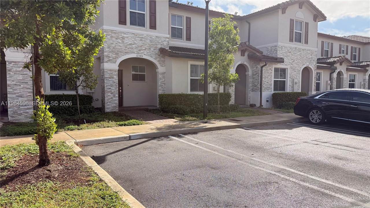 12383 23rd Ct - Photo 1
