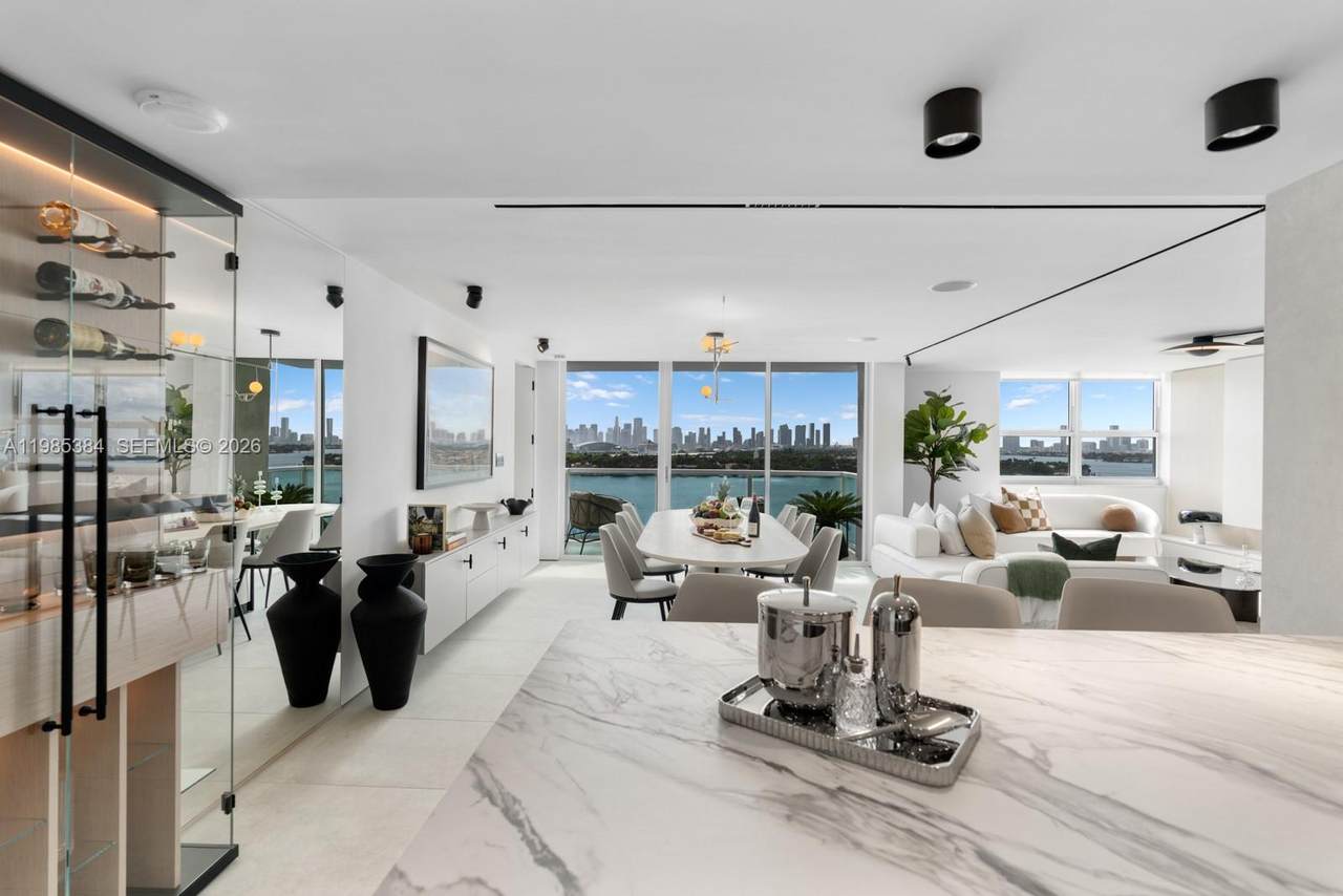 650 West Ave - Photo 1