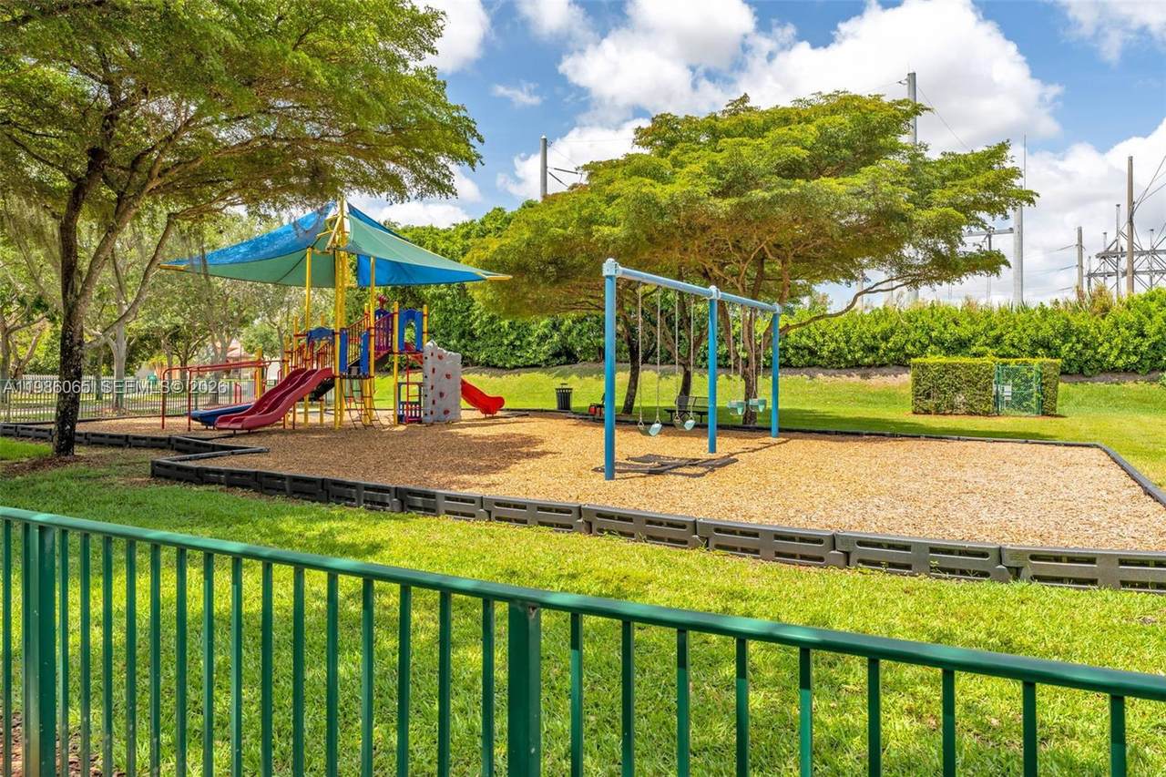 https://bt-photos.global.ssl.fastly.net/miami/1280_boomver_1_A11986065-2.jpg