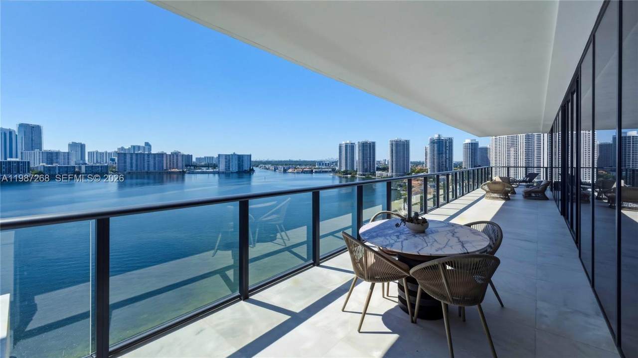 https://bt-photos.global.ssl.fastly.net/miami/1280_boomver_2_A11987268-2.jpg