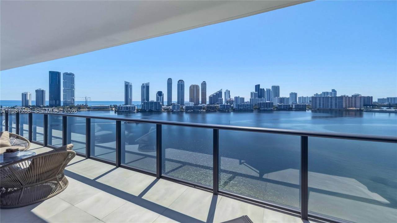 https://bt-photos.global.ssl.fastly.net/miami/1280_boomver_2_A11987268-2.jpg