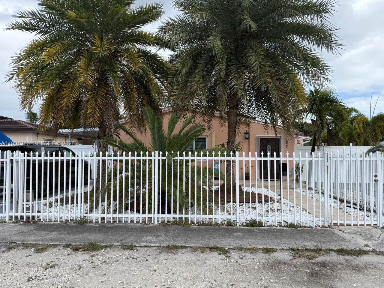 https://bt-photos.global.ssl.fastly.net/miami/1280_boomver_2_A11991960-2.jpg