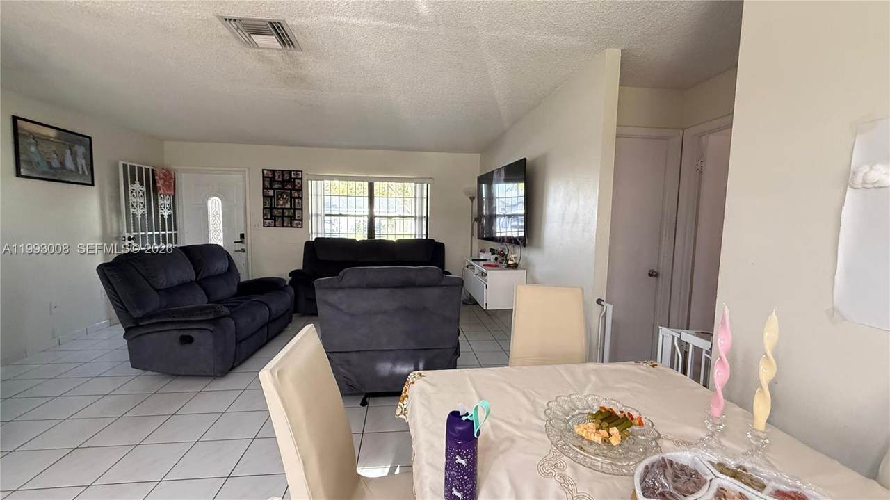 https://bt-photos.global.ssl.fastly.net/miami/1280_boomver_1_A11993008-2.jpg