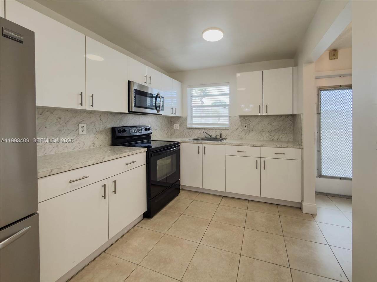 609 State Road 7 - Photo 1