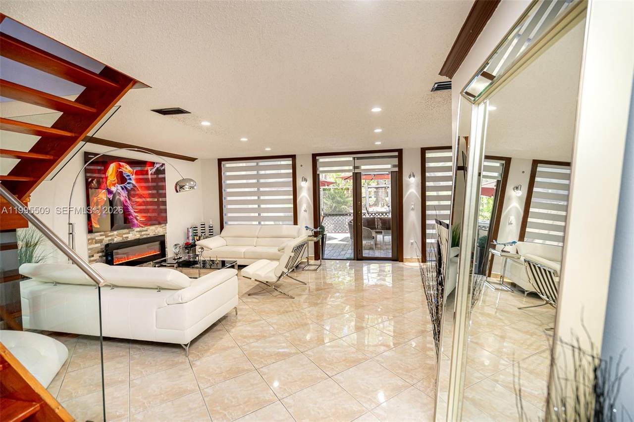 https://bt-photos.global.ssl.fastly.net/miami/1280_boomver_2_A11995509-2.jpg