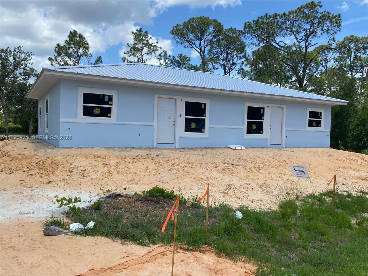 2424 Wolf Creek Rd - Photo 1