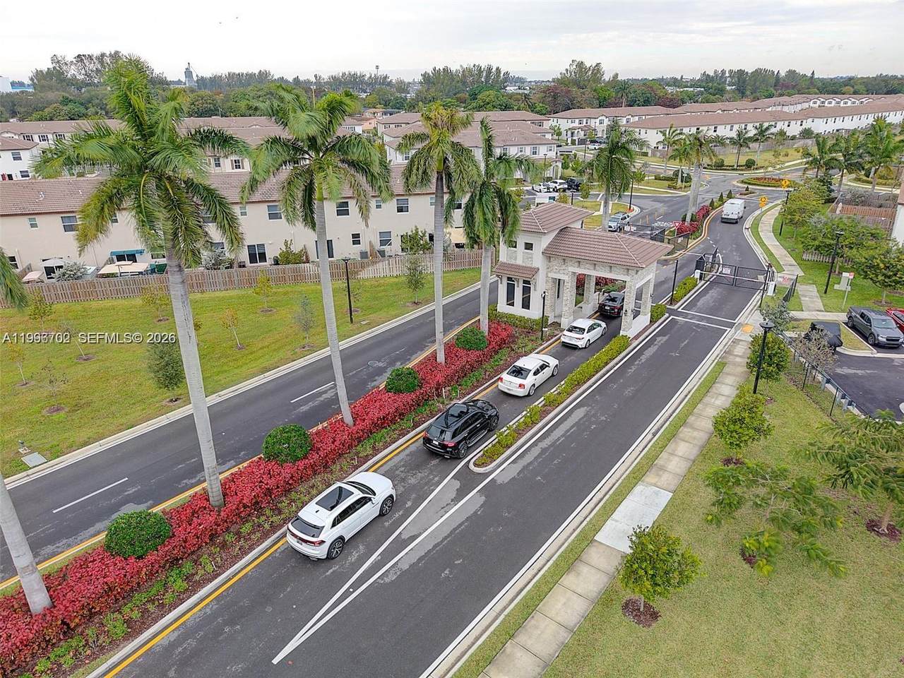 https://bt-photos.global.ssl.fastly.net/miami/1280_boomver_1_A11996702-2.jpg