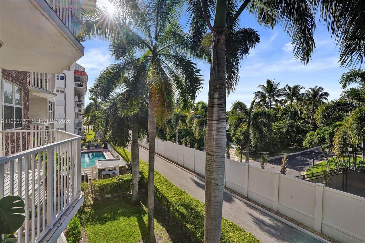 https://bt-photos.global.ssl.fastly.net/miami/1280_boomver_2_A11996789-2.jpg
