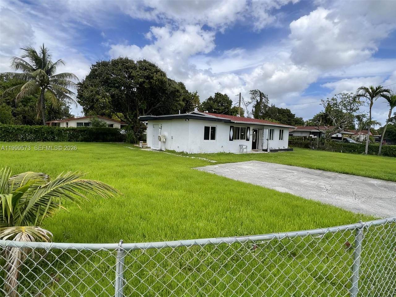 https://bt-photos.global.ssl.fastly.net/miami/1280_boomver_2_A11999573-2.jpg