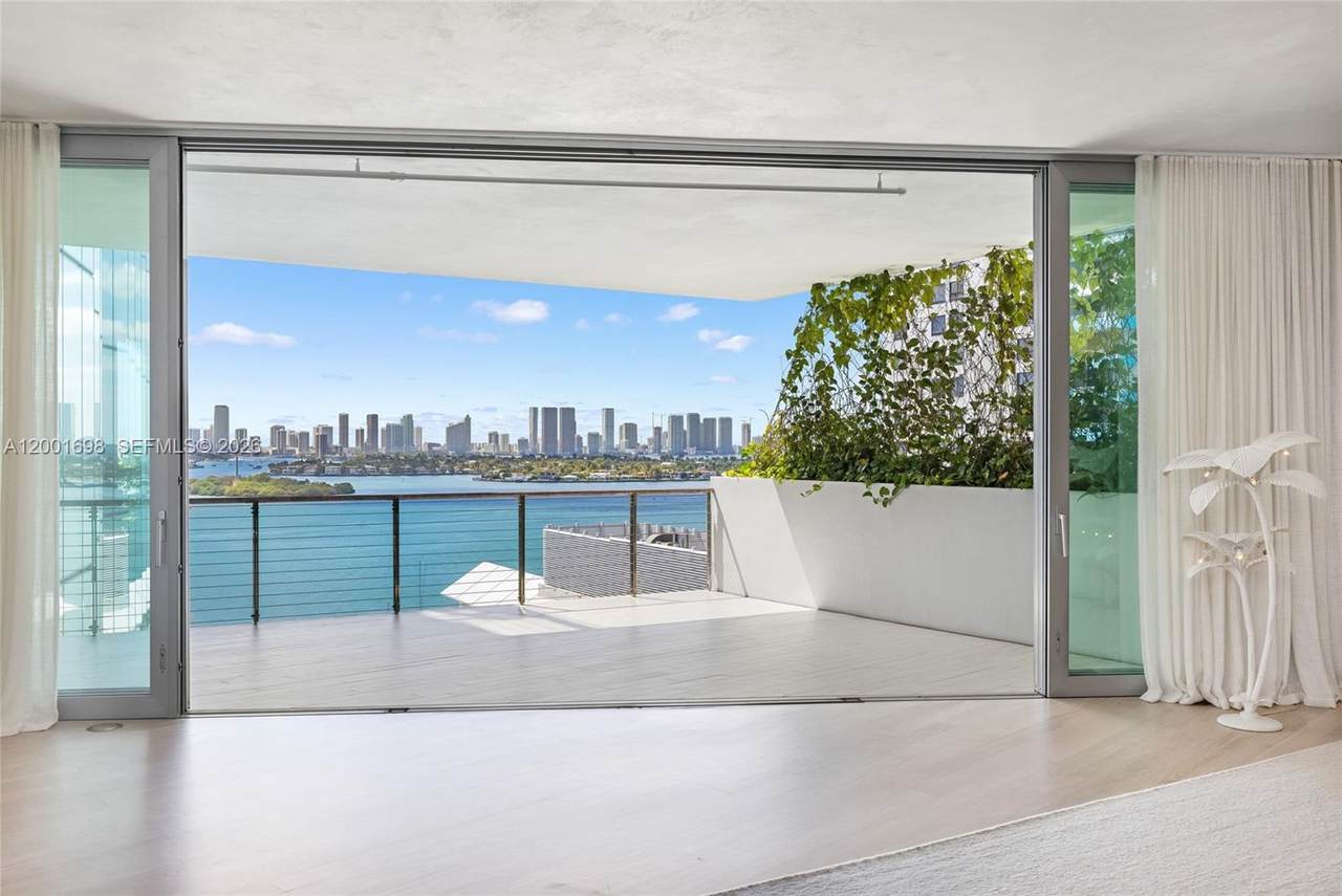https://bt-photos.global.ssl.fastly.net/miami/1280_boomver_2_A12001698-2.jpg