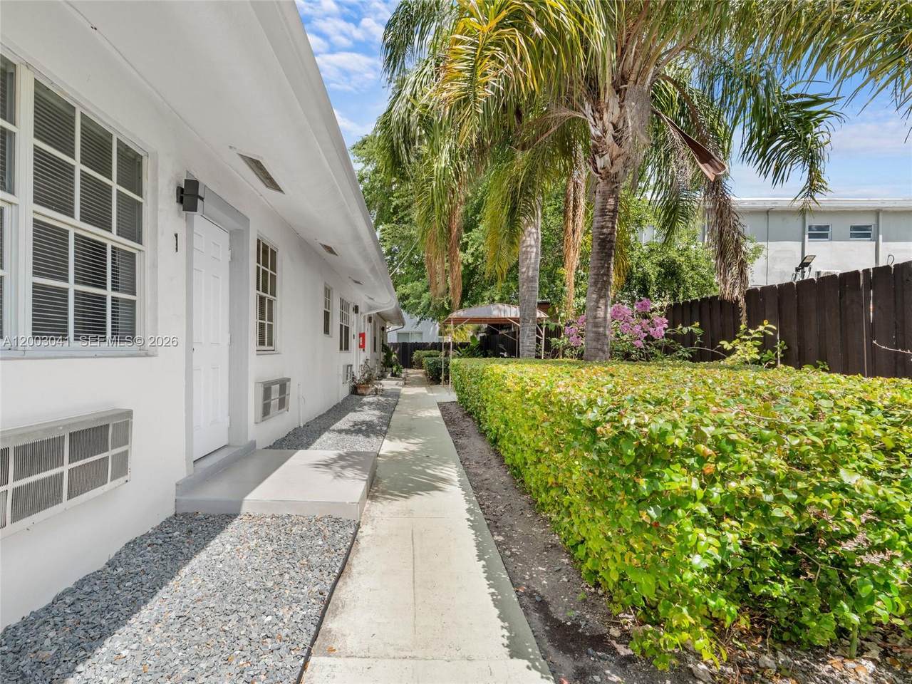 https://bt-photos.global.ssl.fastly.net/miami/1280_boomver_2_A12003041-2.jpg