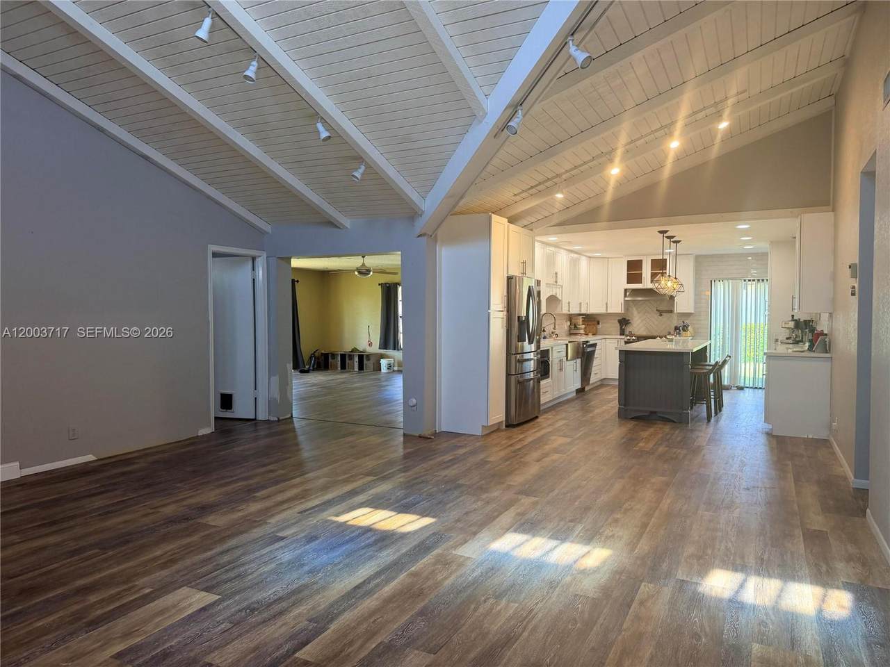 8176 Pine Cir - Photo 1