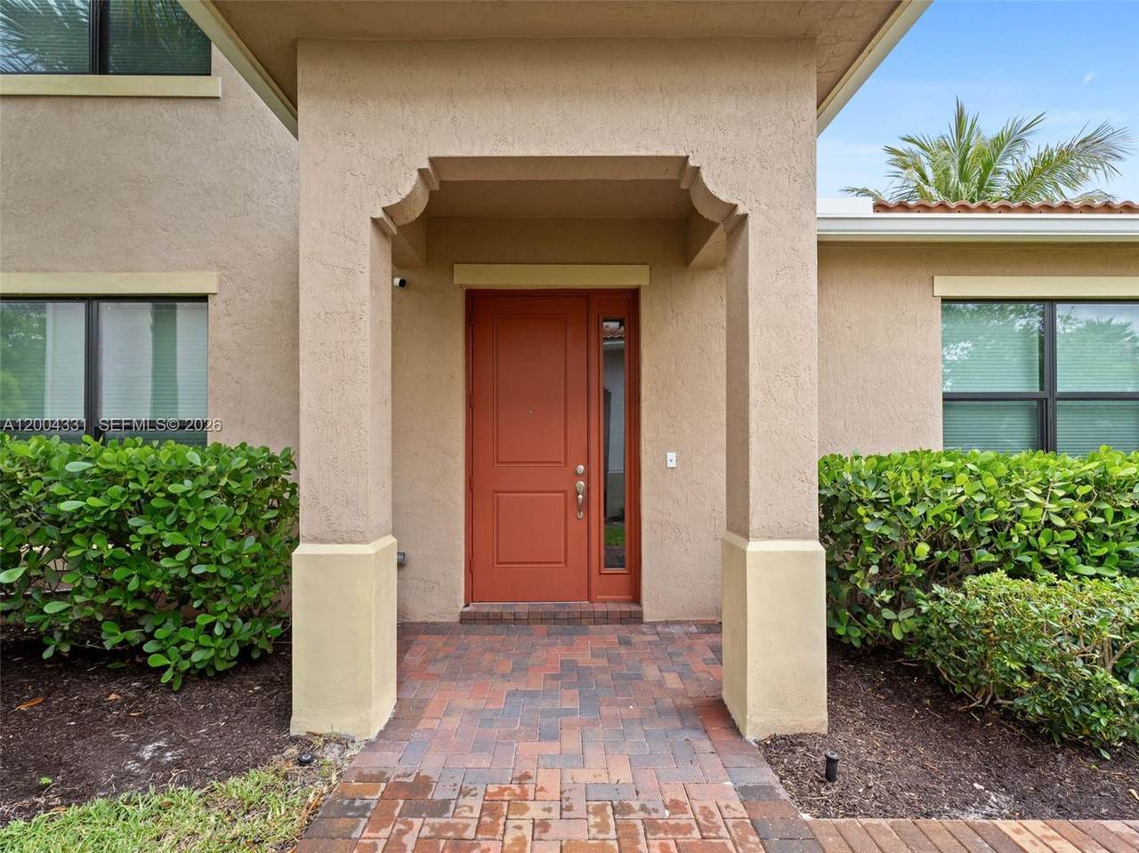 https://bt-photos.global.ssl.fastly.net/miami/1280_boomver_2_A12004331-2.jpg