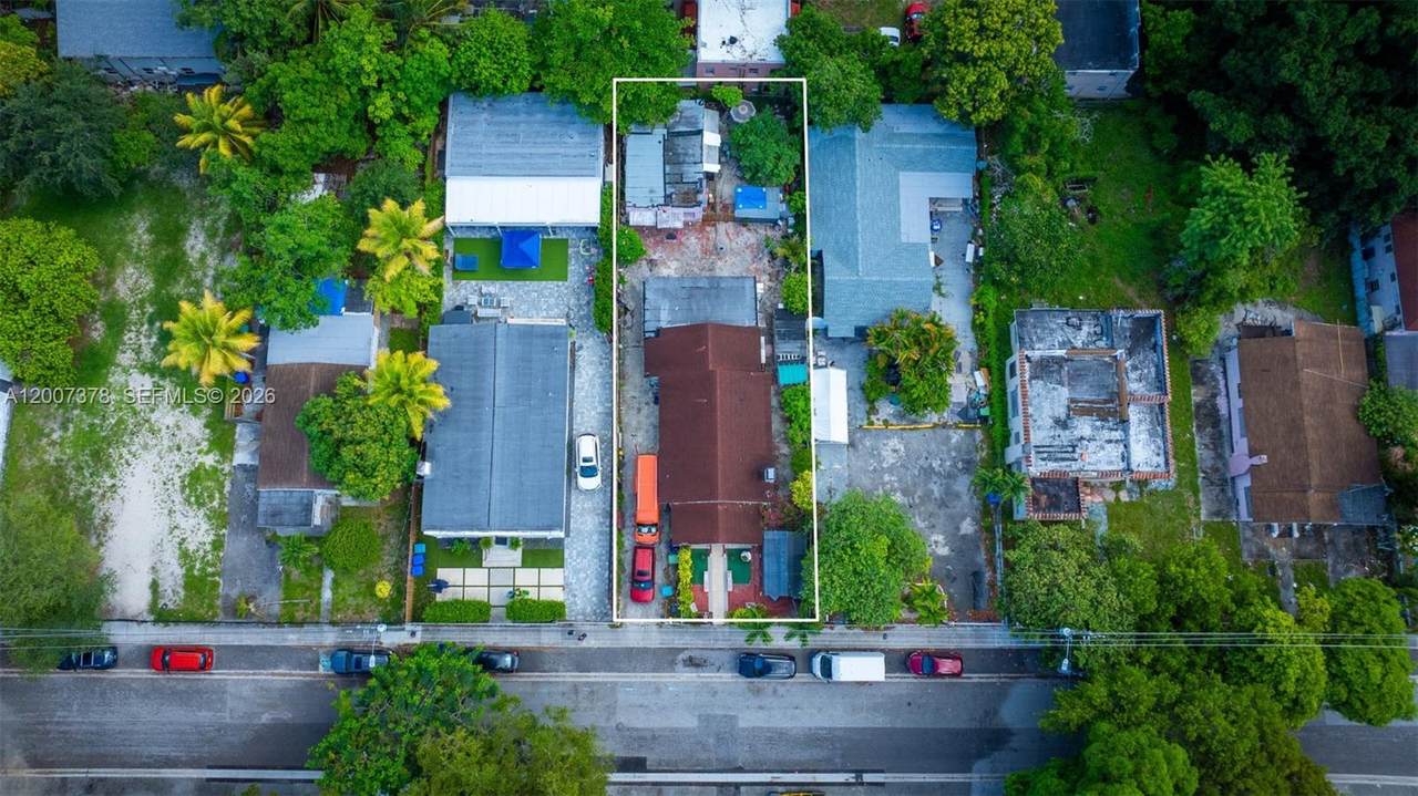 https://bt-photos.global.ssl.fastly.net/miami/1280_boomver_1_A12007378-2.jpg