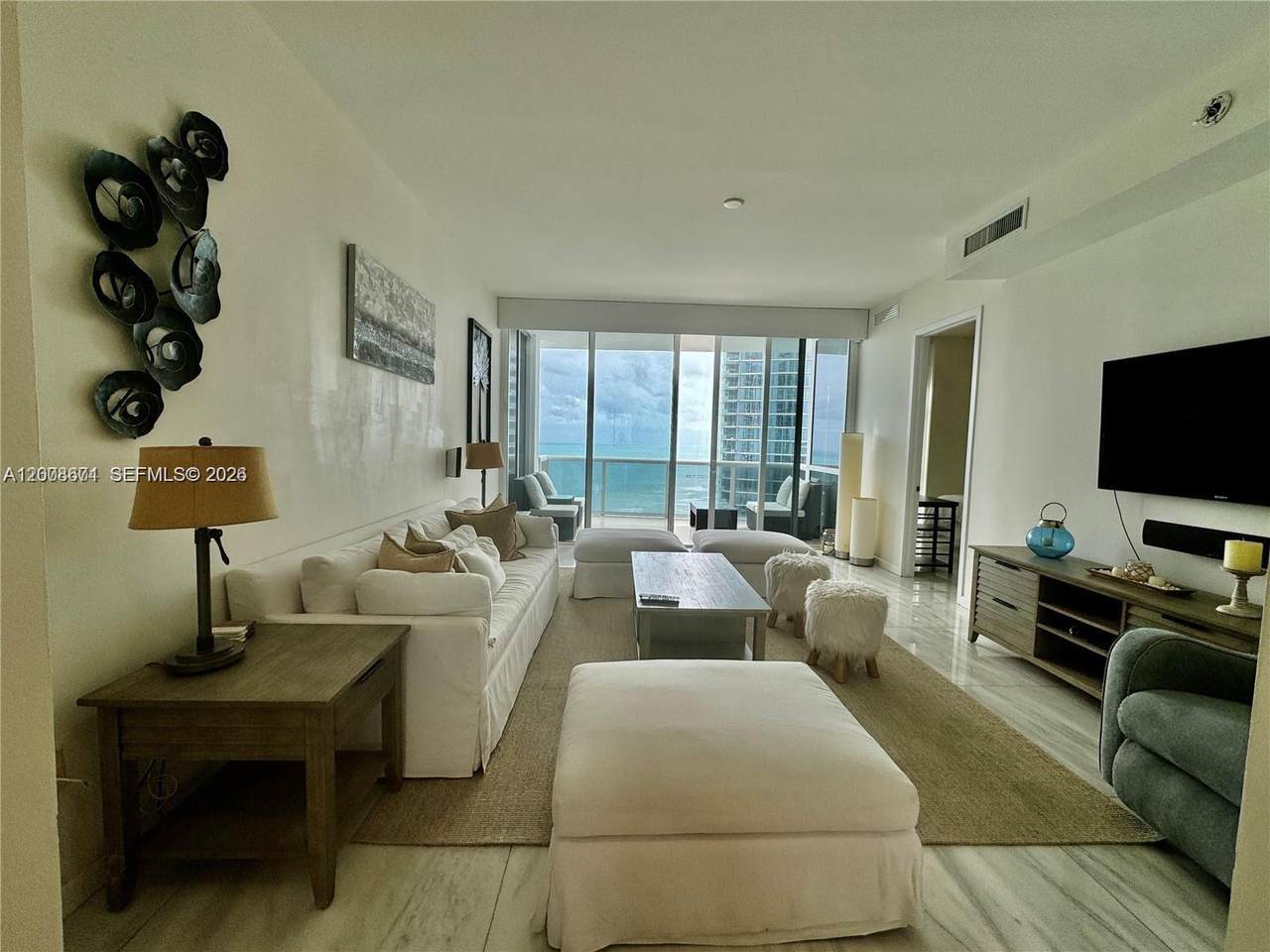 https://bt-photos.global.ssl.fastly.net/miami/1280_boomver_2_A12008671-2.jpg