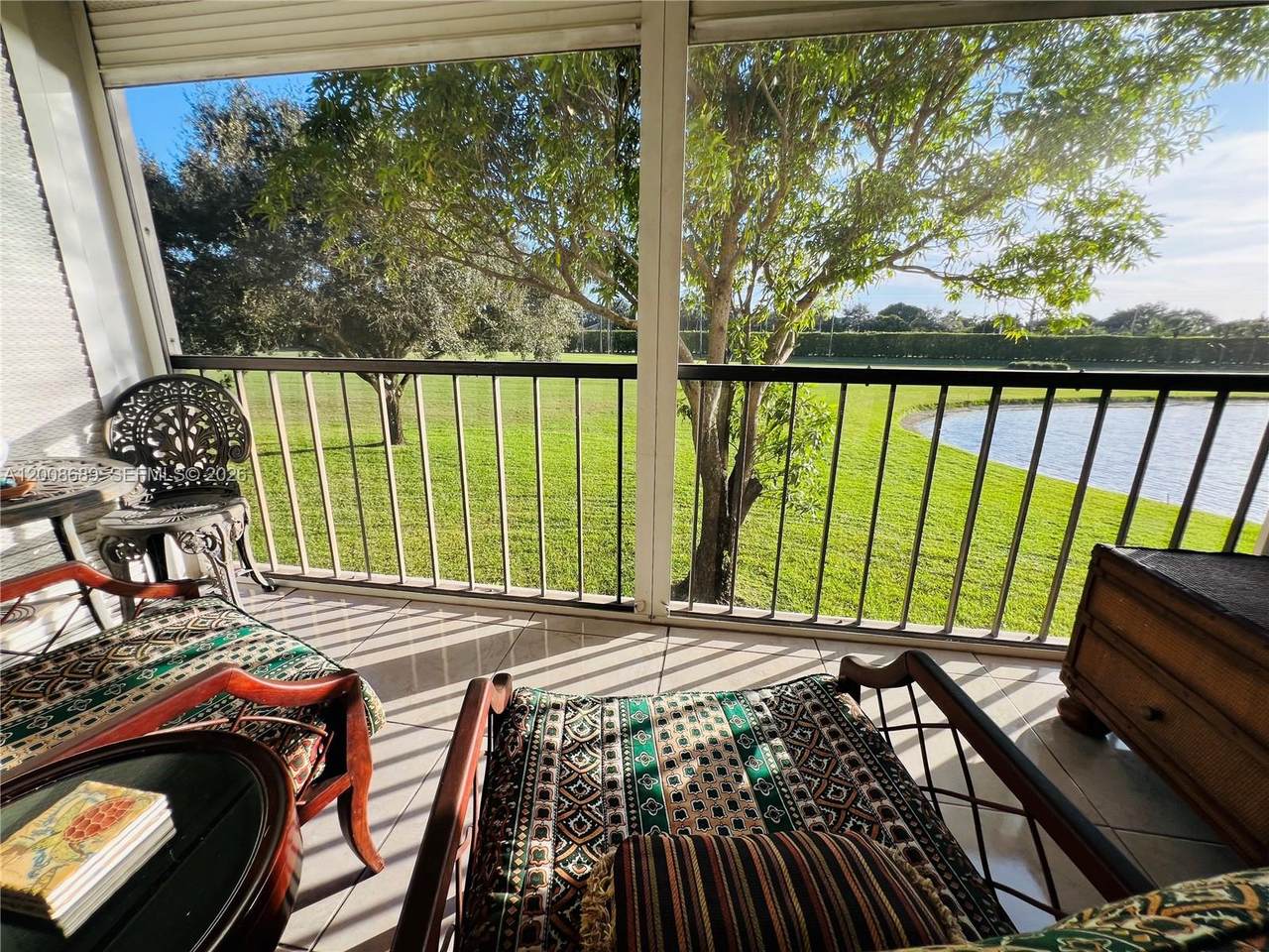 9820 Hollybrook Lake Dr - Photo 1