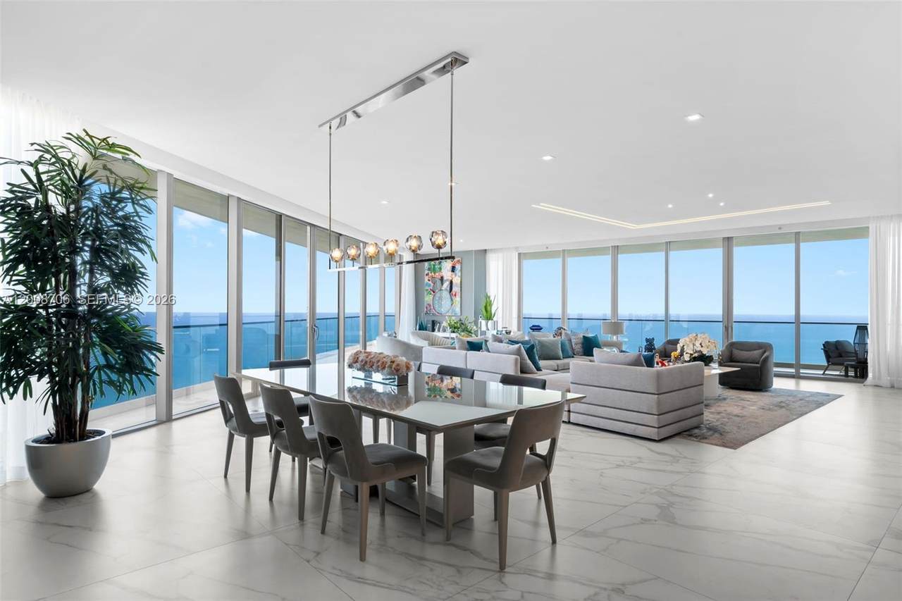 18975 Collins Ave - Photo 1