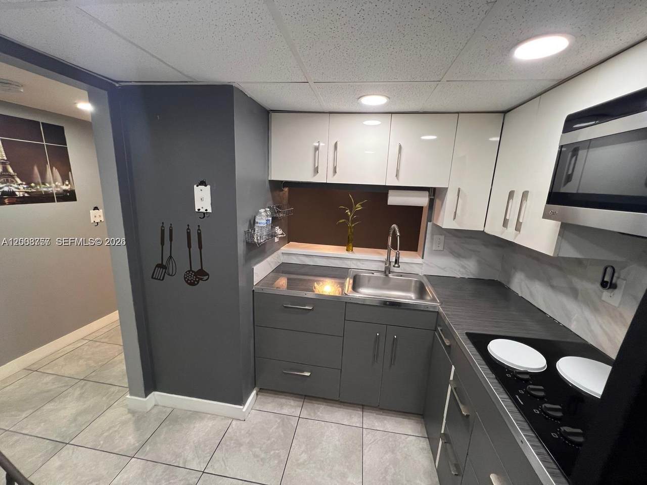 488 165th St Rd - Photo 1