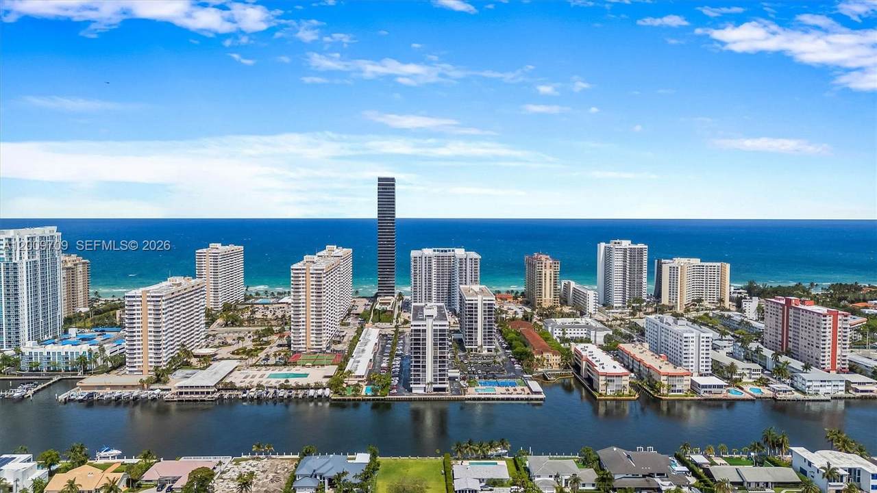 2017 Ocean Dr - Photo 1