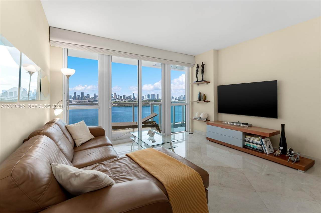 https://bt-photos.global.ssl.fastly.net/miami/1280_boomver_2_A12010482-2.jpg