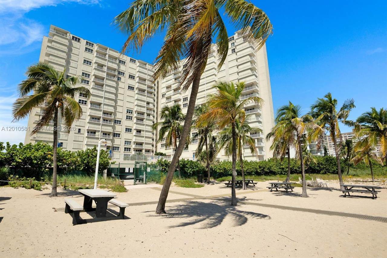 750 Ocean Blvd - Photo 1