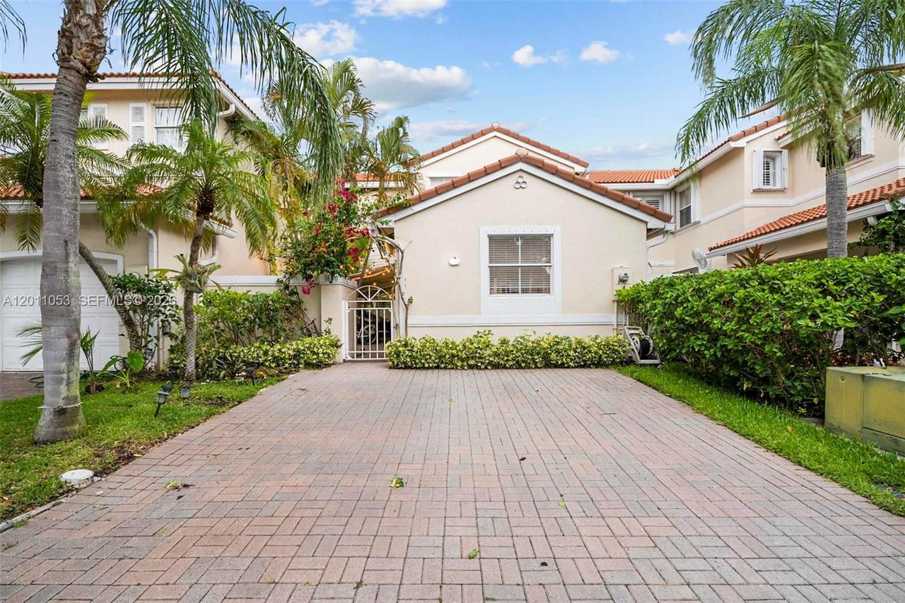 https://bt-photos.global.ssl.fastly.net/miami/1280_boomver_2_A12011053-2.jpg