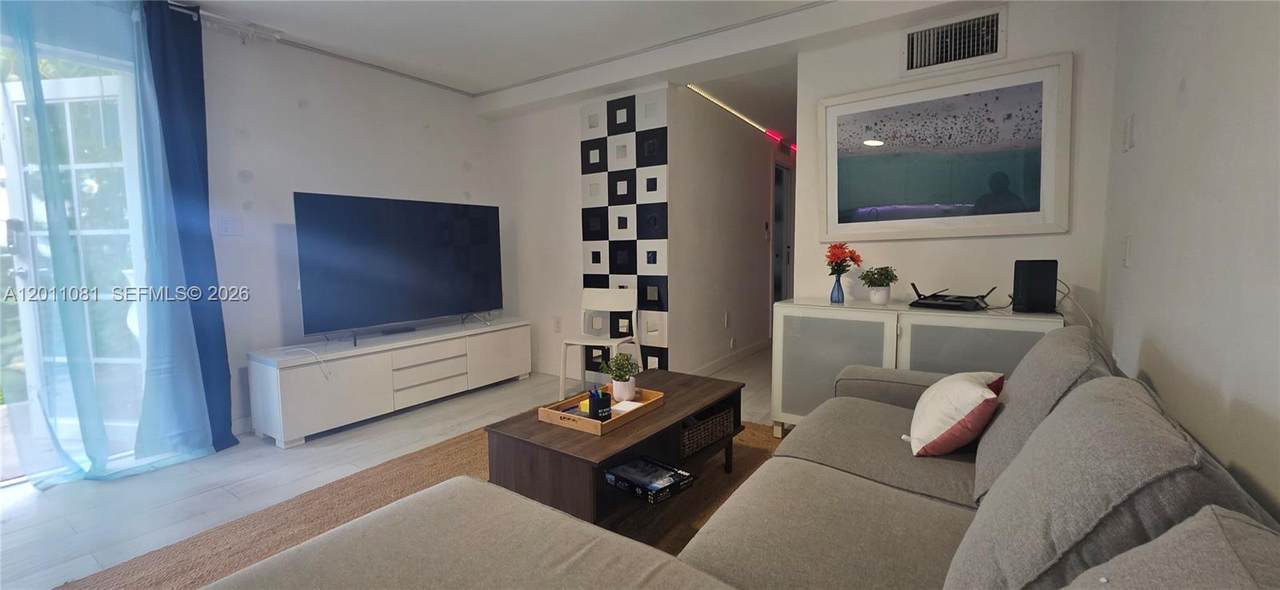 846 Michigan Ave - Photo 1