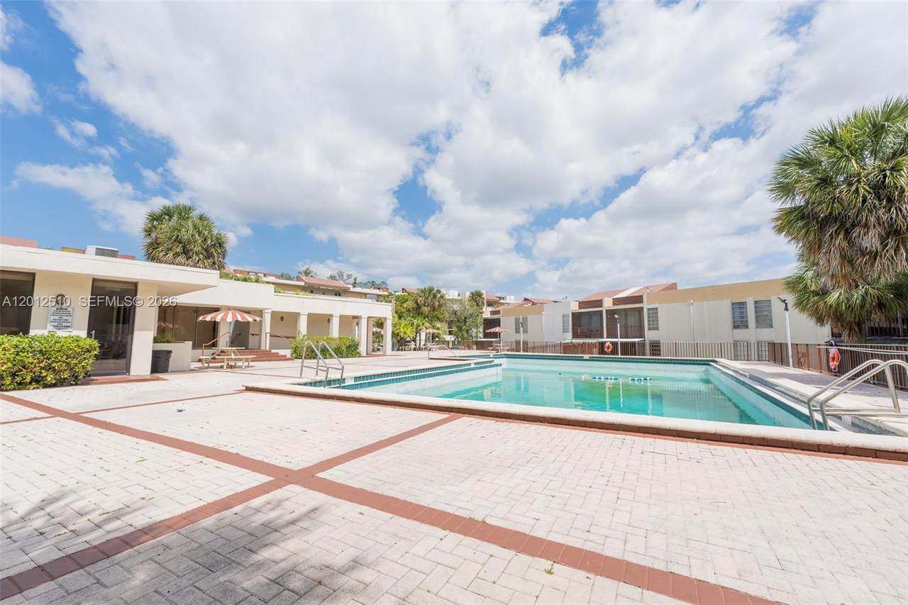 8870 Fontainebleau Blvd - Photo 1