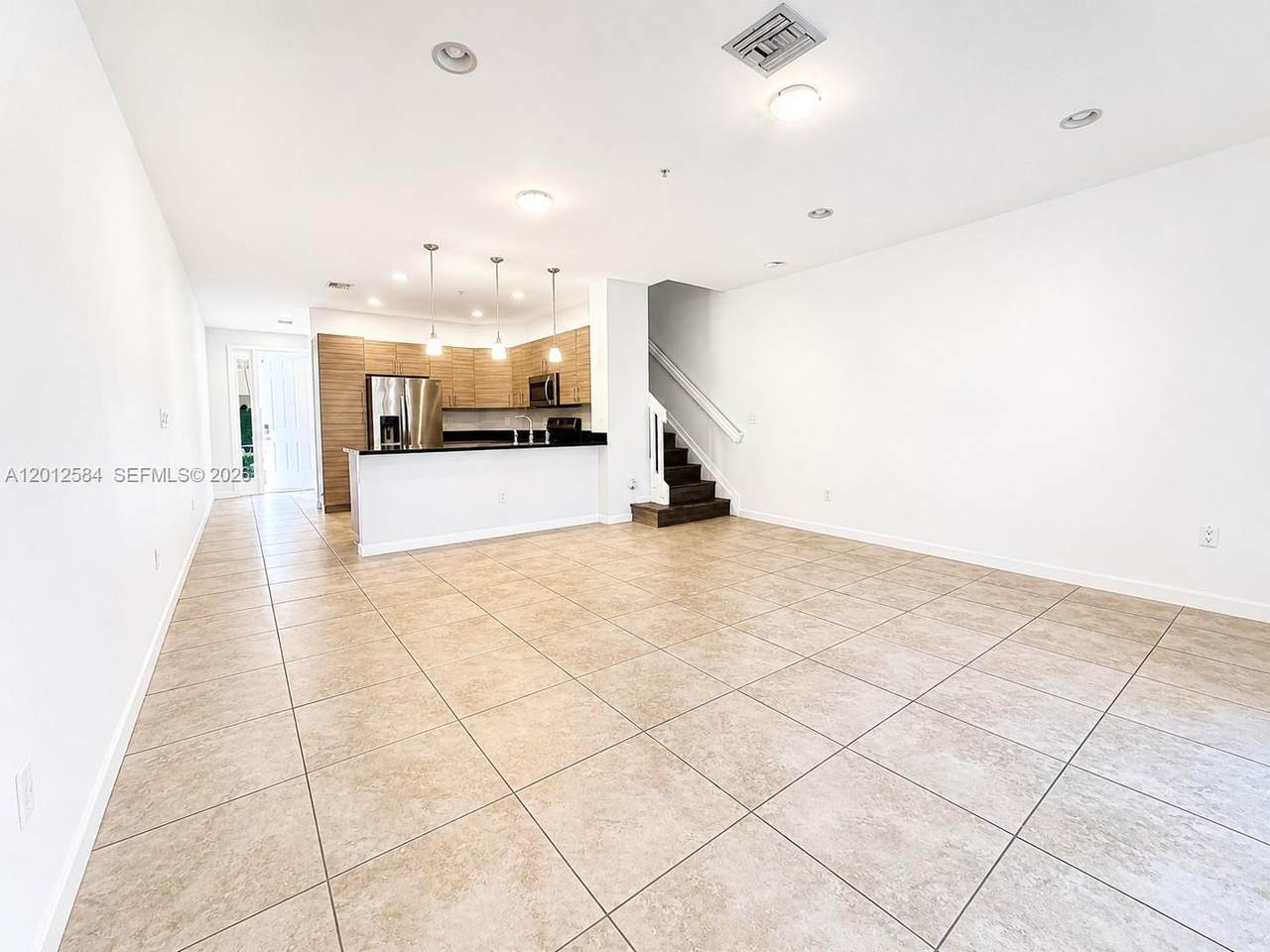 https://bt-photos.global.ssl.fastly.net/miami/1280_boomver_2_A12012584-2.jpg