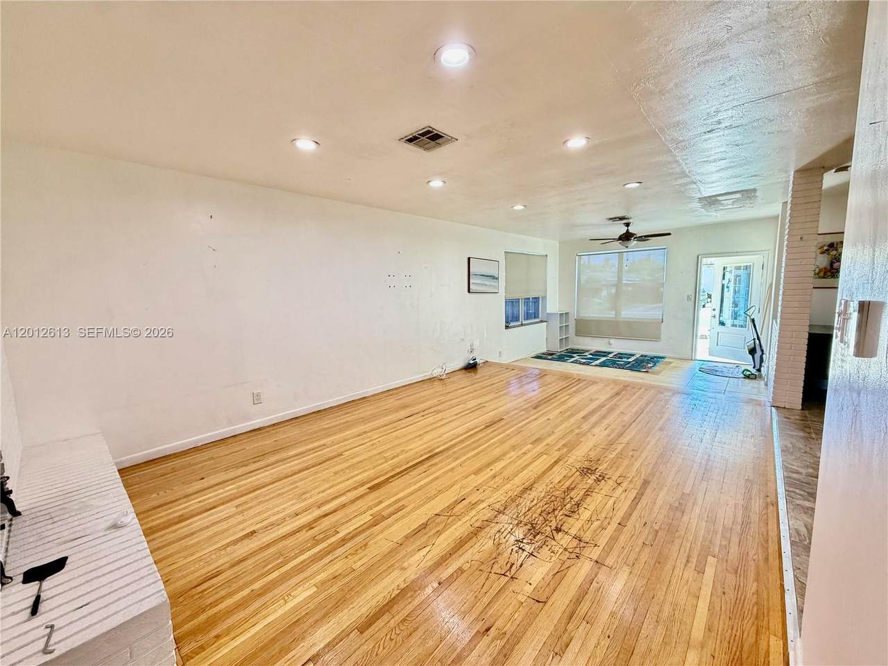 https://bt-photos.global.ssl.fastly.net/miami/1280_boomver_1_A12012613-2.jpg