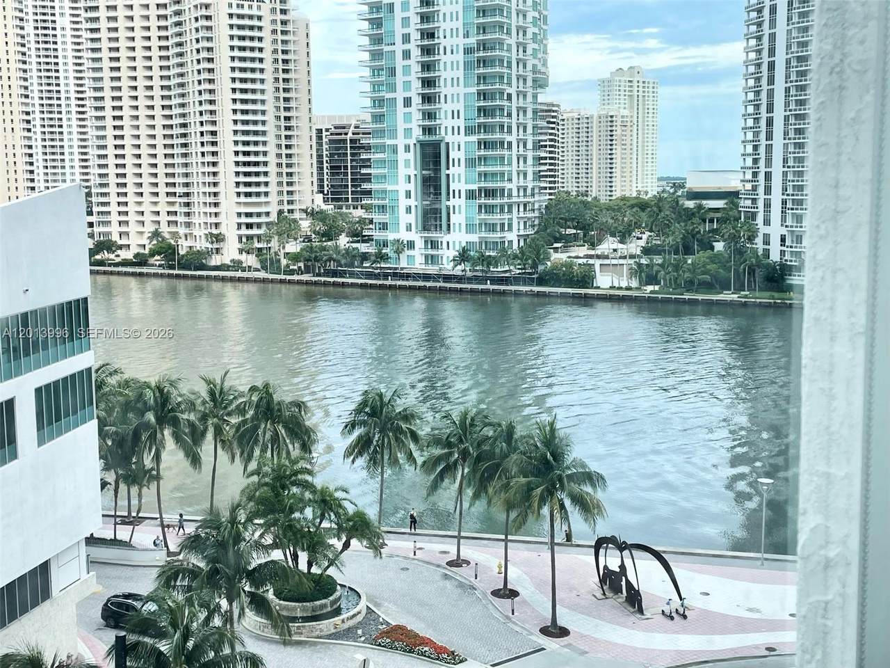 300 Biscayne Blvd - Photo 1