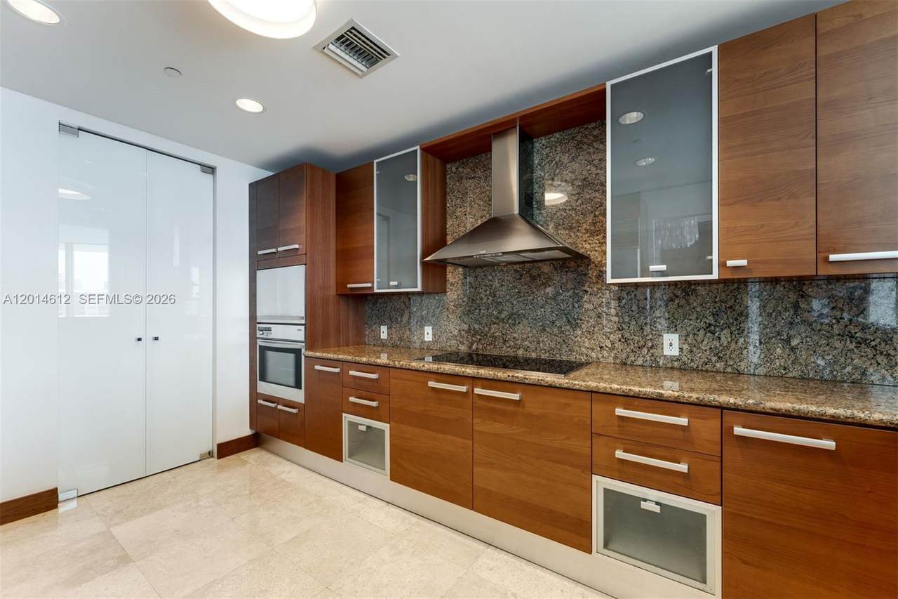 https://bt-photos.global.ssl.fastly.net/miami/1280_boomver_2_A12014612-2.jpg