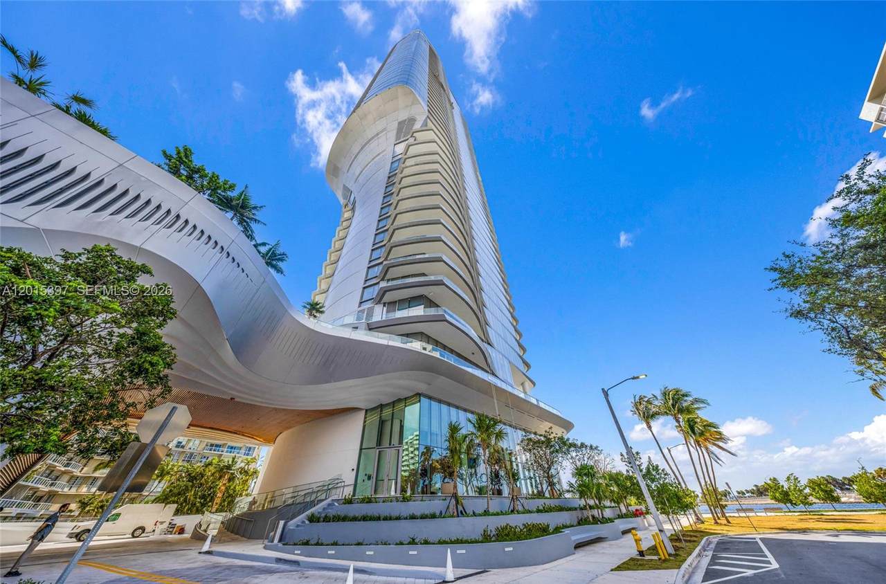 https://bt-photos.global.ssl.fastly.net/miami/1280_boomver_2_A12015397-2.jpg