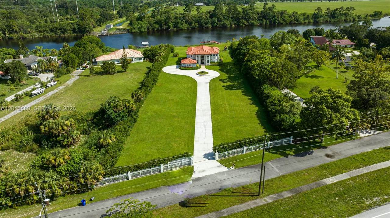 https://bt-photos.global.ssl.fastly.net/miami/1280_boomver_2_A12015669-2.jpg