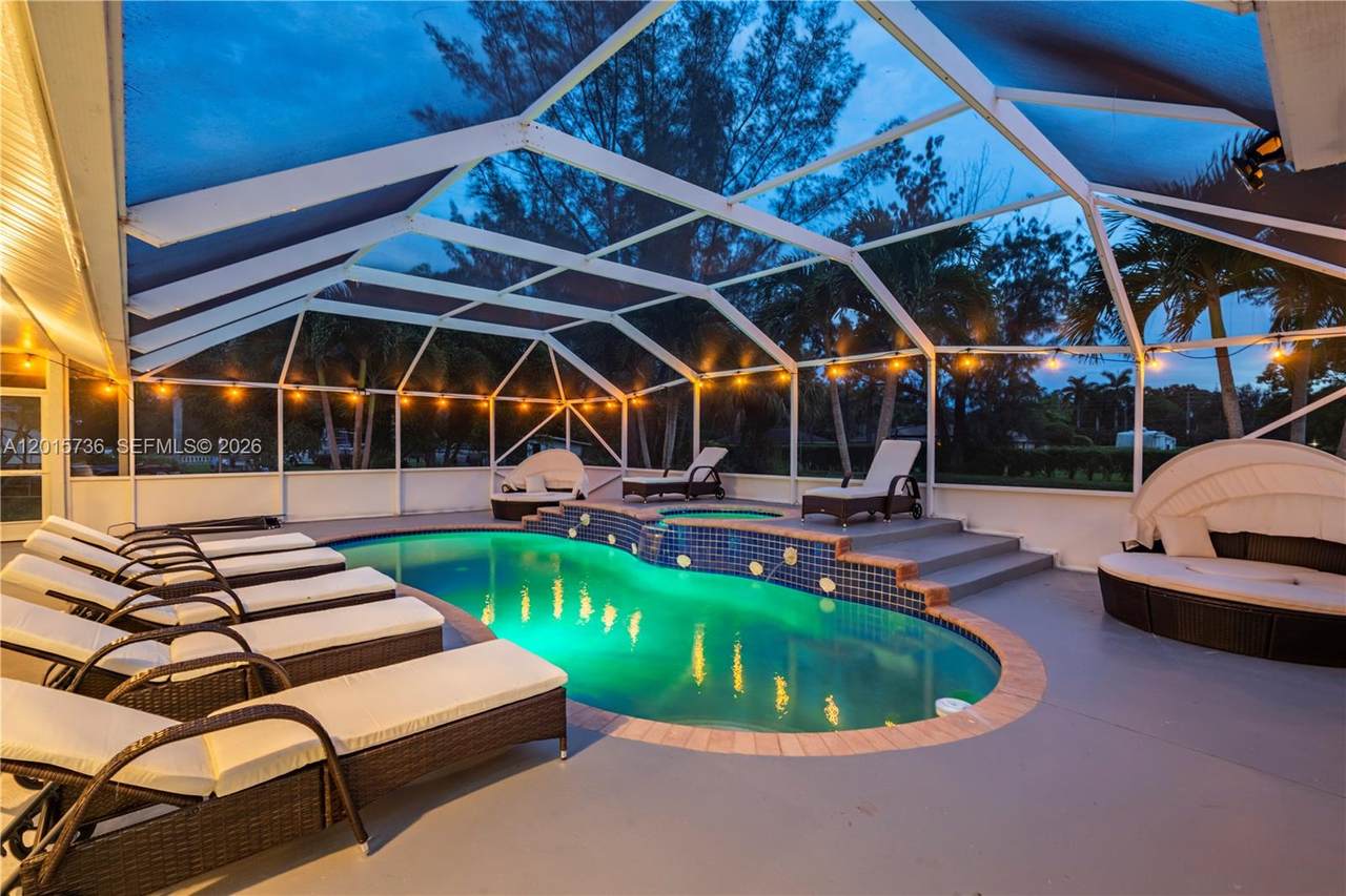 https://bt-photos.global.ssl.fastly.net/miami/1280_boomver_2_A12015736-2.jpg