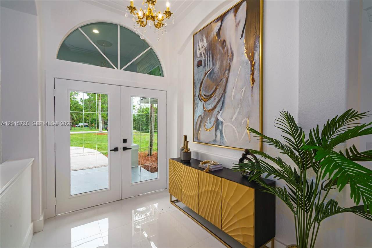 https://bt-photos.global.ssl.fastly.net/miami/1280_boomver_2_A12015736-2.jpg