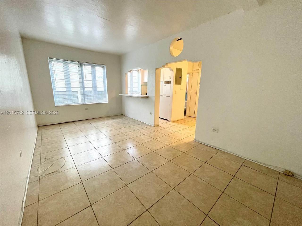 901 Collins Ave - Photo 1