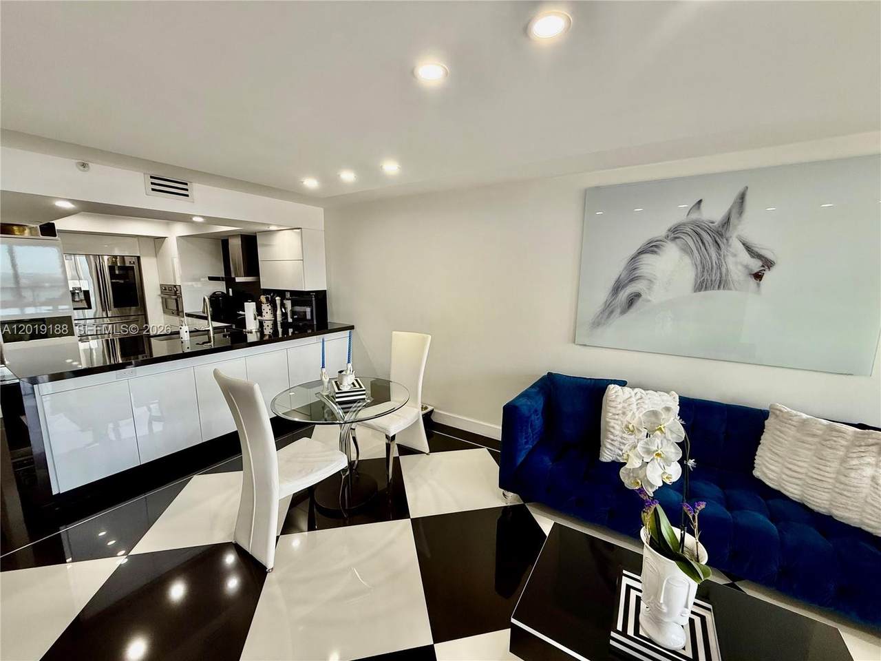 https://bt-photos.global.ssl.fastly.net/miami/1280_boomver_2_A12019188-2.jpg